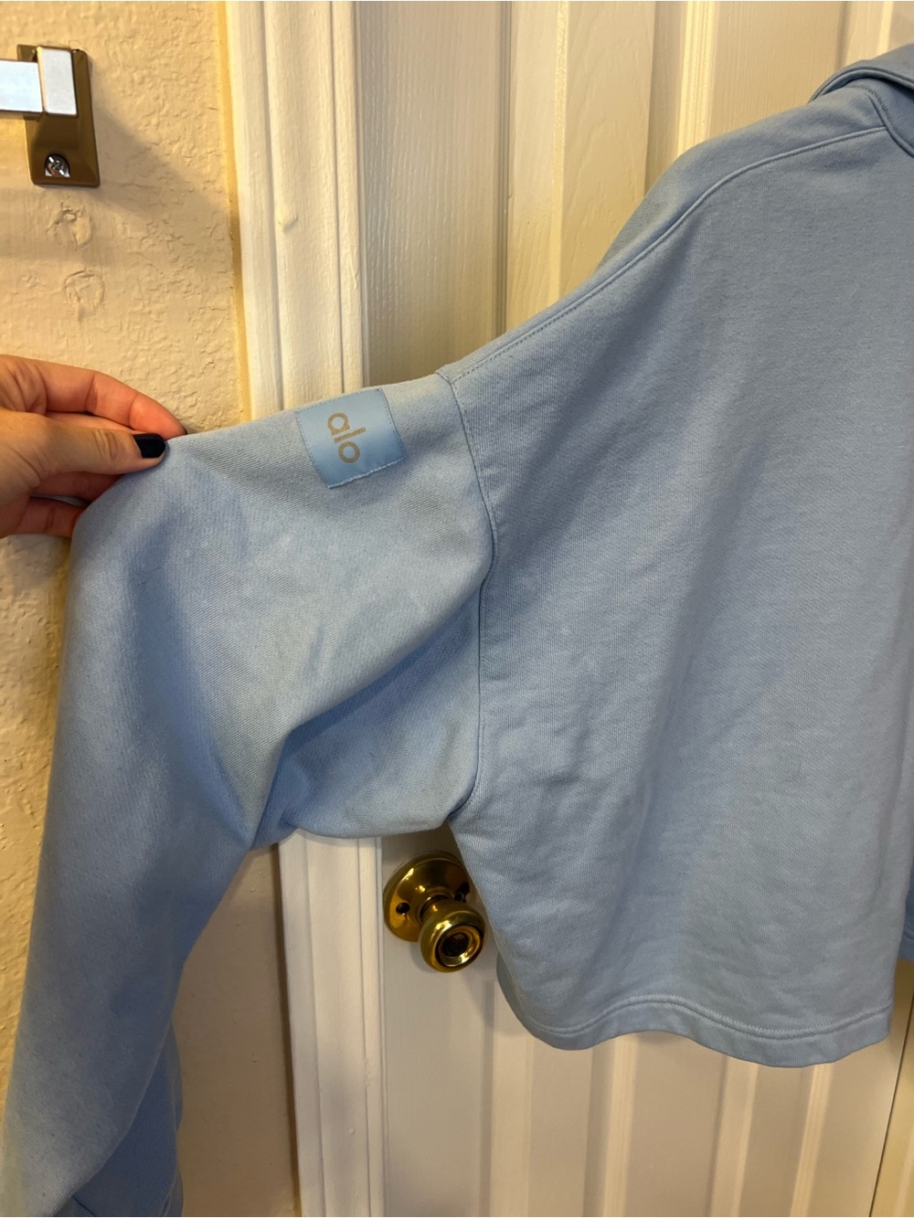 ALO Yoga Light Blue Cropped Polo Sweatshirt - Picture 5 of 9